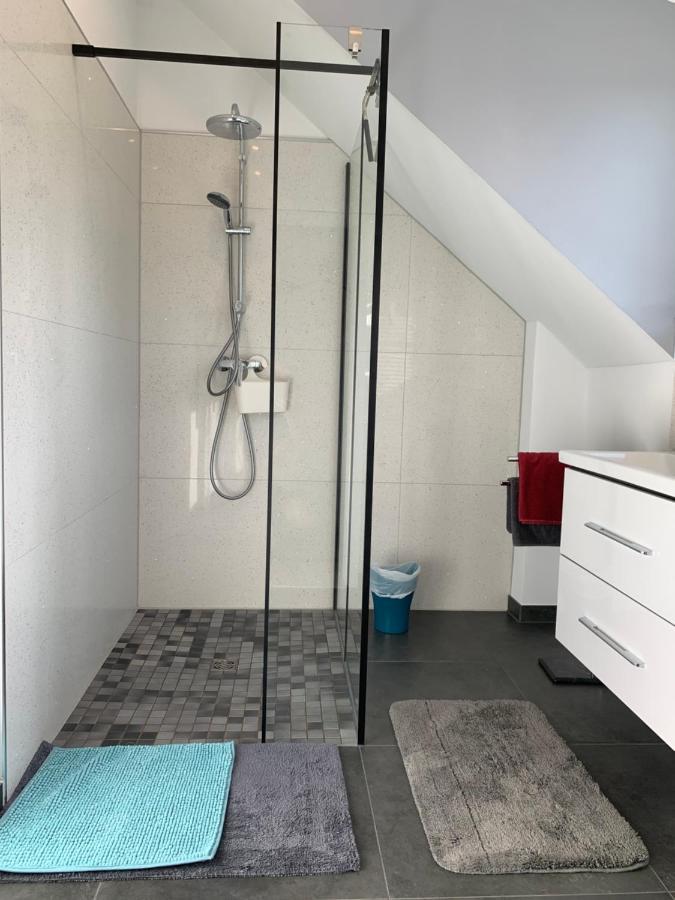 Ferienwohnung Sunny - Moderne Ferienwohnung Im Gruenen In Saarbruecken-West 외부 사진